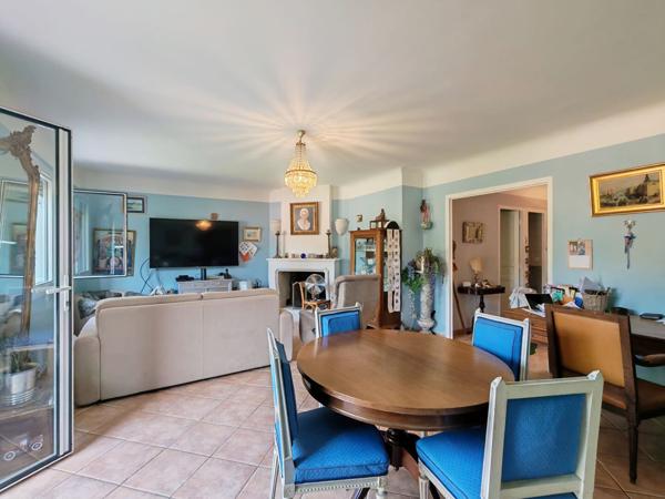 Maison Le Pradet 6 pièce(s) 126.48 m2 - LE PRADET Entre Centre-ville et les plages