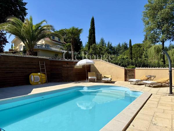 Proche d'Eymet - Domaine de caractère avec piscine, vues imprenables et potentiel exceptionnel