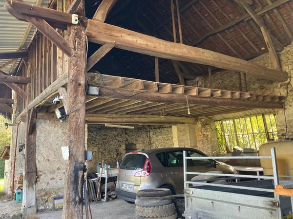 Atelier/grange à aménager
