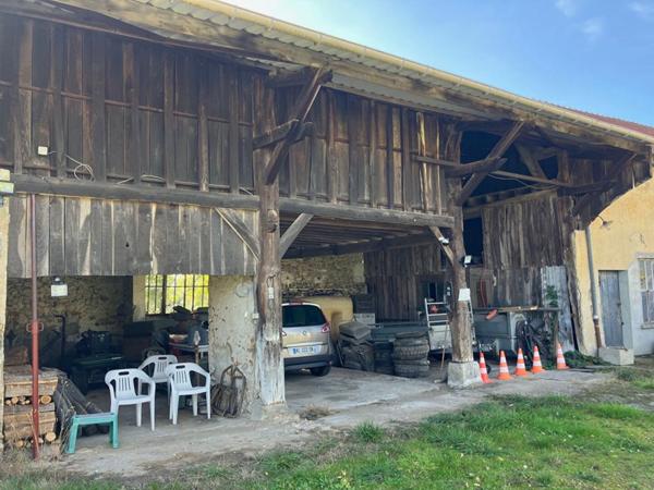 Atelier/grange à aménager