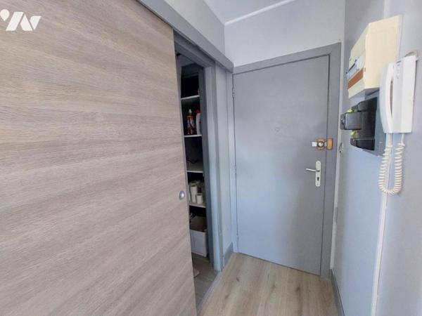 APPARTEMENT + CAVE + PLACE DE PARKING PRIVATIVE