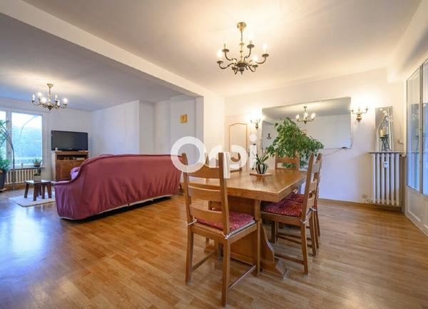 Appartement à vendre    4 pièces • 104,81 m2 Maubeuge