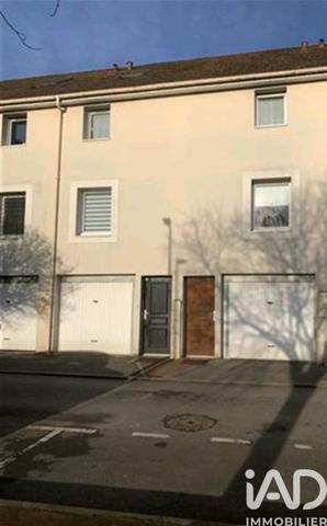 Appartement à vendre 4 pièces 79 m² Montfermeil