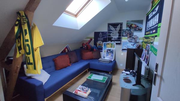 Maison de village avec hangar