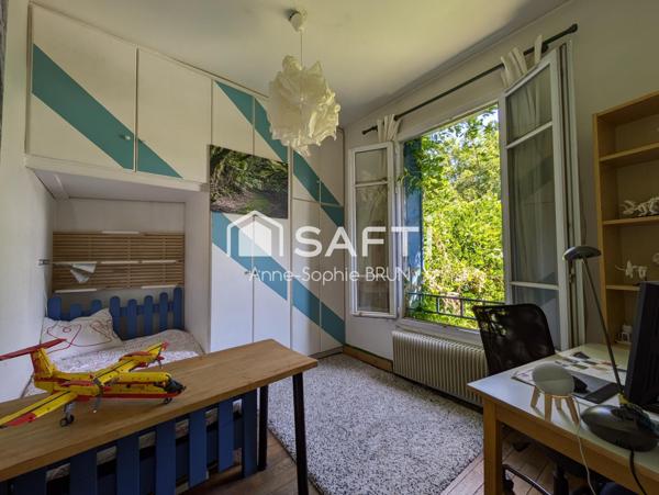 Colombes proche centre - Maison 5 pièces, volumes généreux, terrasse, remise