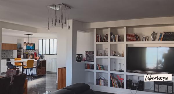 Volume, lumière et confort : une villa où il fait vraiment bon vivre !