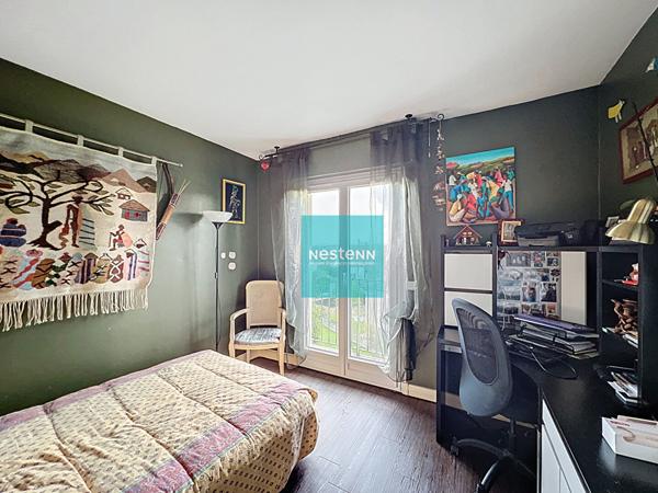 Appartement 4 pièces 69 m² - Le Plessis Bouchard - Deux balcons - Cave et Box