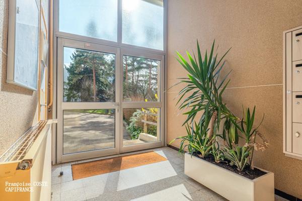 Appartement à vendre 97 m², 3 chambres, garage, Exclusivité, Sainte Foy Les Lyon Centre (69)