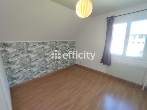Maison
         7 pièces
        - 120 m² 155 000 € *