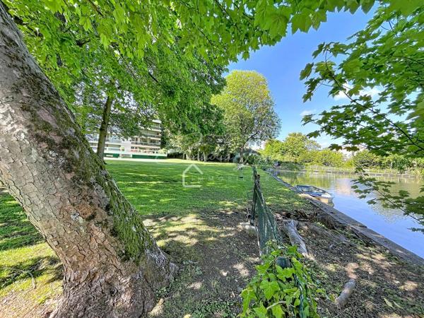 APPARTEMENT F4 vue sur le lac avec CAVE+PARKING+BOX