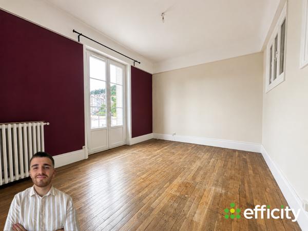 Appartement
         2 pièces
        - 56 m² 39 000 € *