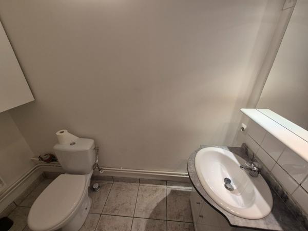 Appartement à SAINT-ETIENNE, 42100 - 1 pièce 25m²