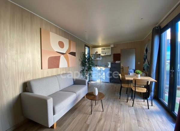 Maison à vendre T4 de 110m2 sur terrain clos de 1260m2, calme, vue dominante et dégagée.