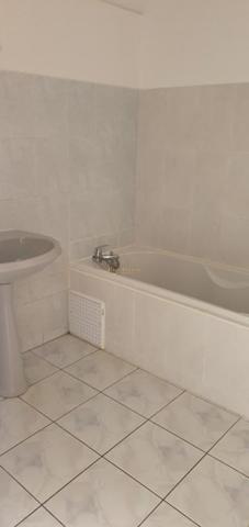 A louer appartement F3 de 66,41 m2 à Saint Benoit ( centre ville)