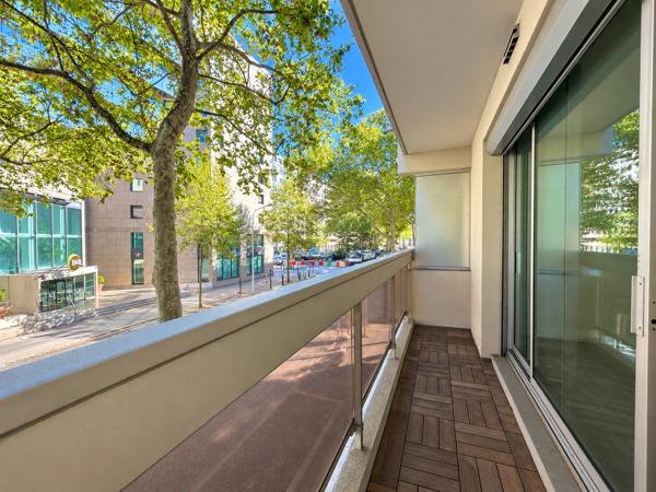 Studio 1 pièce(s) 27 m²