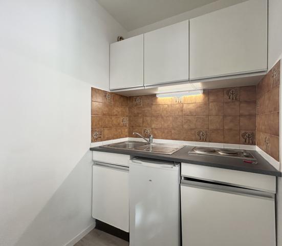 Studio 1 pièce(s) 27 m²