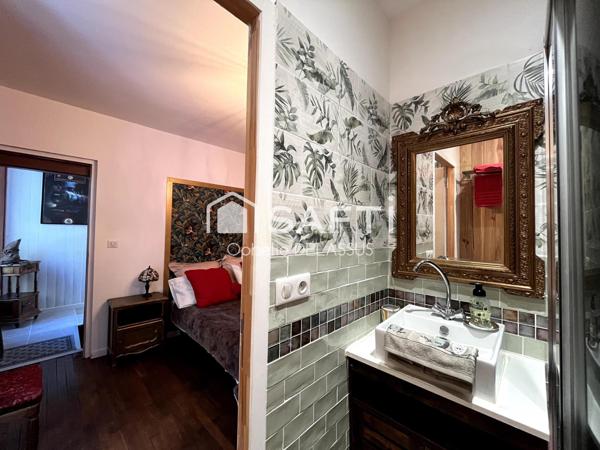 IMMEUBLE DE RAPPORT AVEC CHAMBRES D'HÔTES ET APPARTEMENTS