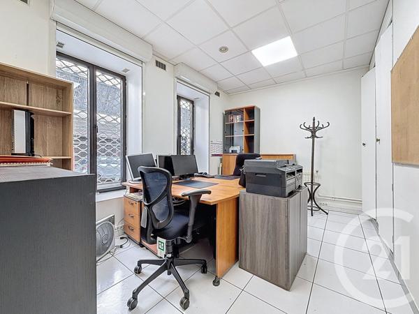 à vendre  135,95 m2 PARIS - 75020