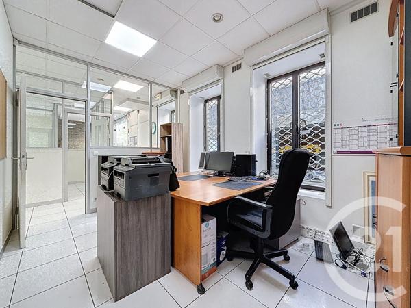 à vendre  135,95 m2 PARIS - 75020