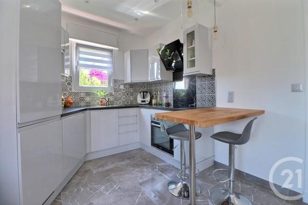 Maison à vendre  4 pièces - 77 m2 ST RAPHAEL - 83