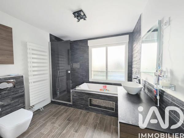 Maison à vendre 6 pièces 157 m² Cormeilles-en-Parisis