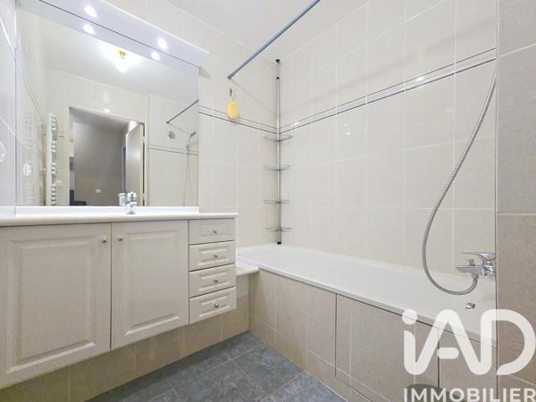 Appartement à vendre 4 pièces 87 m² Suresnes