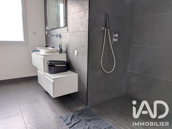 Appartement à vendre 4 pièces 103 m² Varces-Allières-et-Risset