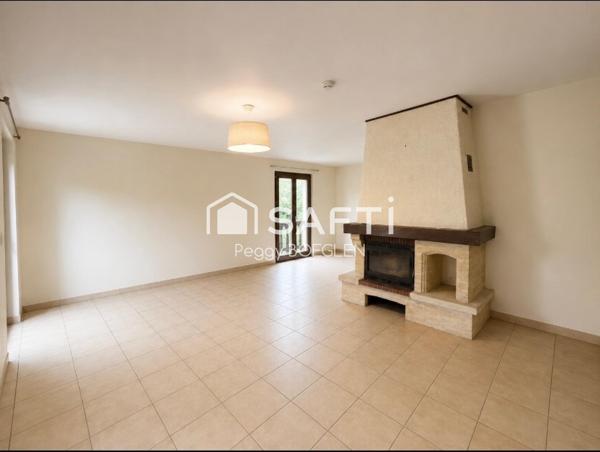 Superbe propriété de 8520 m 2  avec plain pied 3 chambres et garage indépendant