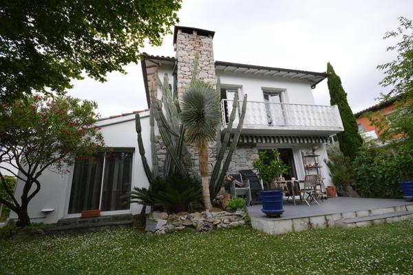 Maison traditionnelle T6 152m²