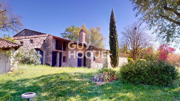 À VENDRE - Propriété de charme avec vue dominante à GRANE (26400)