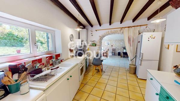 À VENDRE - Propriété de charme avec vue dominante à GRANE (26400)