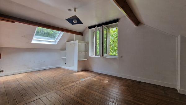 Belle Maison familiale 3 chambres proche Mantes la Jolie, jardin de 700m² et parking