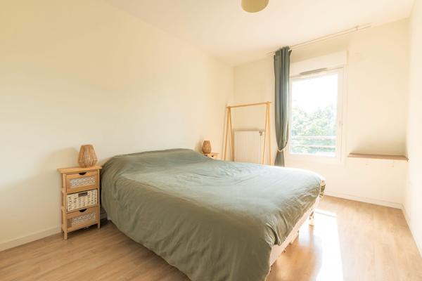 Appartement
         3 pièces
        - 63 m² Exclusivité 185 000 € *
