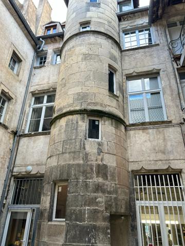 Location chambre Dole - 7 pièce(s) - 30 m² - 525 €/mois