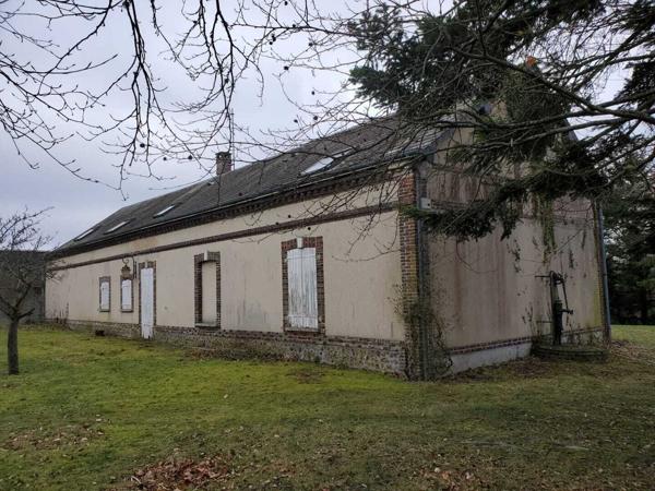 Maison d'habitation de 186 m2 proche centre de Breteuil 4 chambres