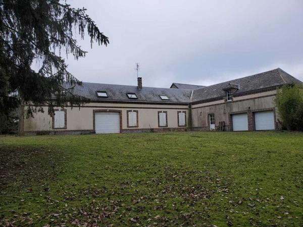 Maison d'habitation de 186 m2 proche centre de Breteuil 4 chambres