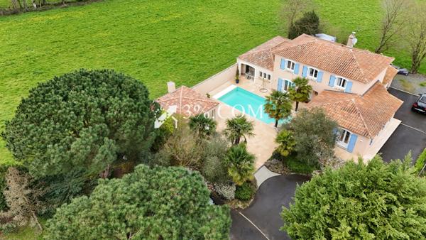 SUPERBE MAISON DE 230m² - A 20MN DE NANTES Saint-Philbert-de-Grand-Lieu (44310)