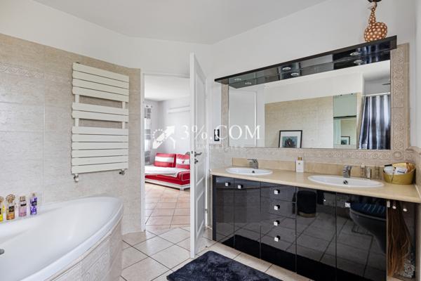 SUPERBE MAISON DE 230m² - A 20MN DE NANTES Saint-Philbert-de-Grand-Lieu (44310)