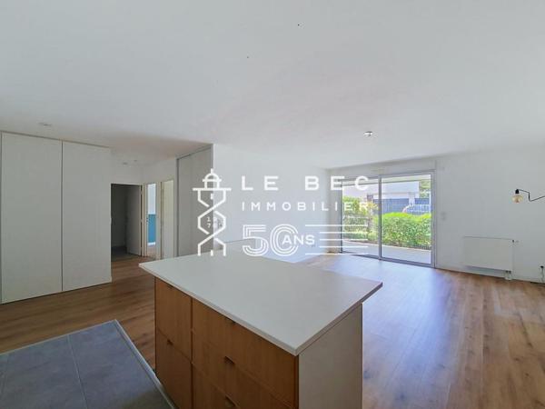 LARMOR-PLAGE : Appartement T3 récent avec terrasse et garage