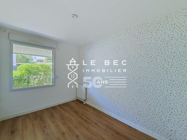 LARMOR-PLAGE : Appartement T3 récent avec terrasse et garage