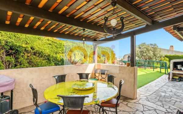 Maison à vendre    4 pièces • 91 m2 Saint-Laurent-du-Var