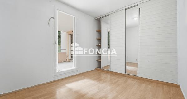 À vendre Appartement 4 pièces 75.78 m² - Saint-laurent-du-var 06700