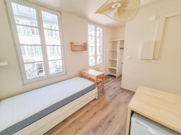 Location / Studio meublé