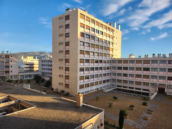 A vendre appartement de type 4 avec  possibilité d'un Box à Marseille 13010 - Quartier du Parc du 26° Centenaire.