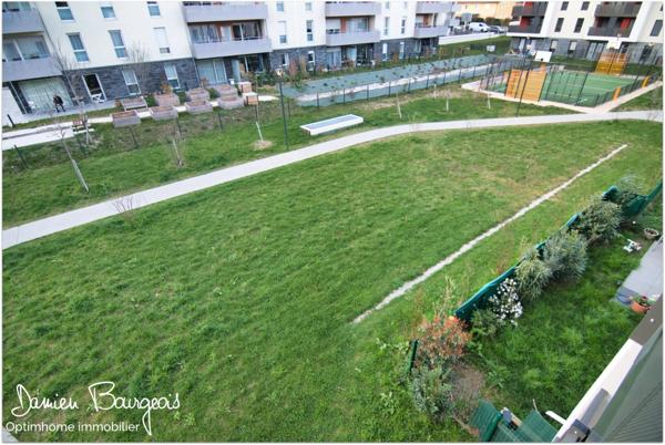 Appartement T3 récent avec terrasse et garage – Cessy