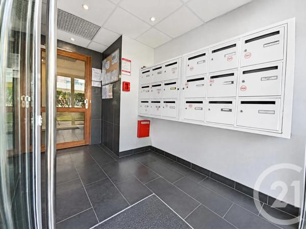 Appartement Studio à vendre  1 pièce - 33 m 2   THEIX NOYALO  - 56