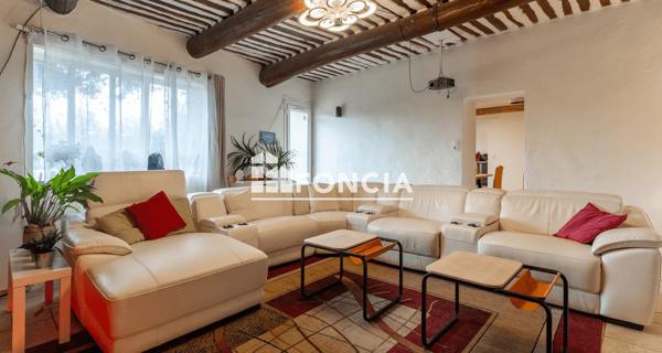 À vendre Immeuble 201 m² - Le Pontet 84130