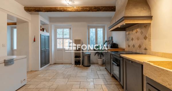 À vendre Immeuble 201 m² - Le Pontet 84130