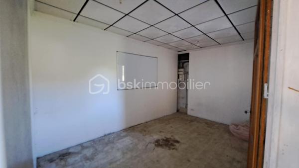 Local d'activités de 212,27 m²