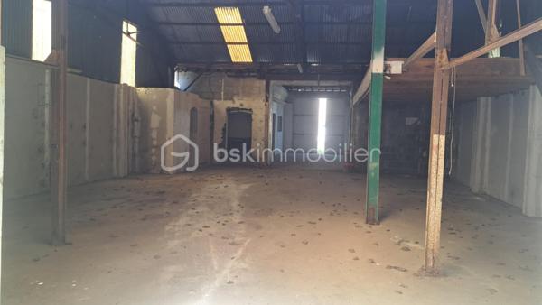 Local d'activités de 212,27 m²